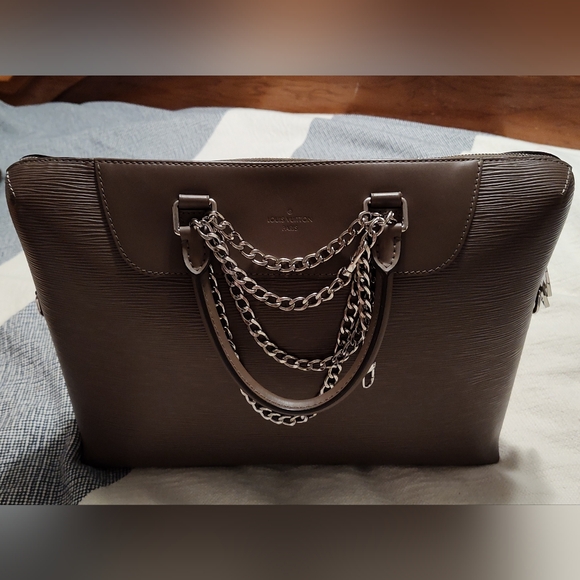 Authentic Louis Vuitton Porte-Documents Jour bag - Picture 1 of 16